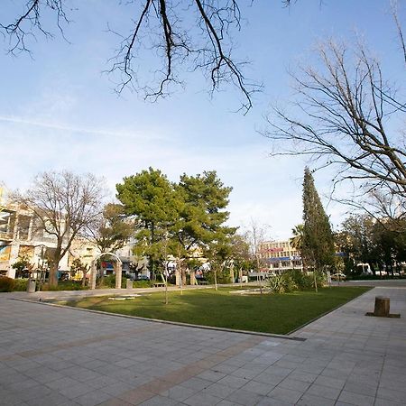 Classic 2 Bedroom Apartment Next To Metro - Marousi Athens Exterior photo